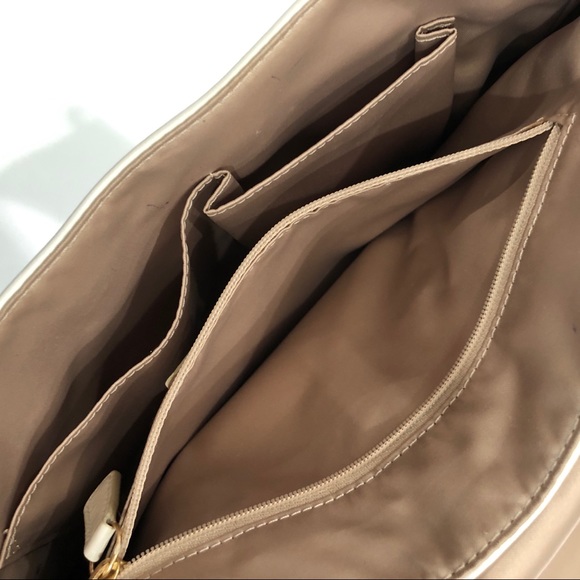 White Coach Purse - Picture 7 of 8